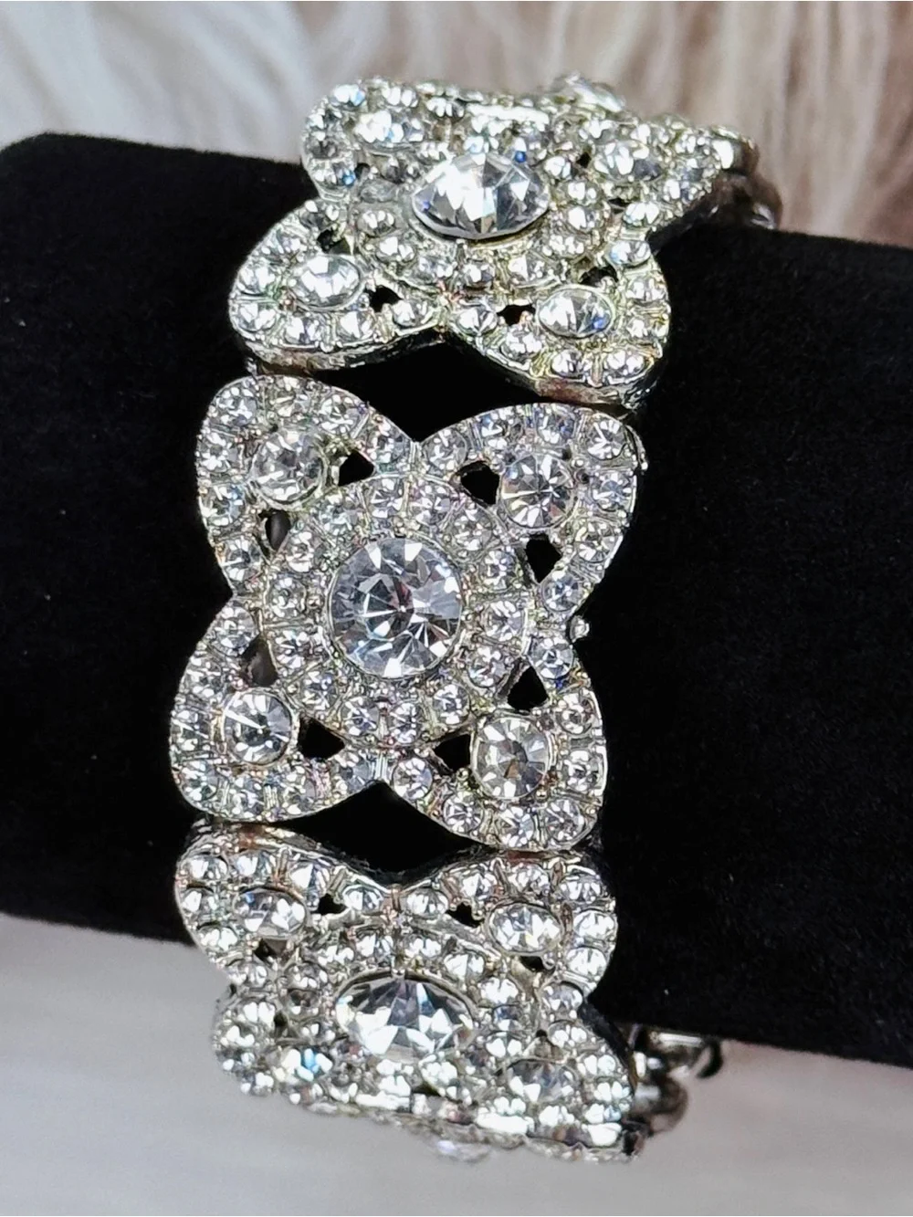 Apple Watch Crystal Stretch Bracelet Watch Band Sparkling Silvertone